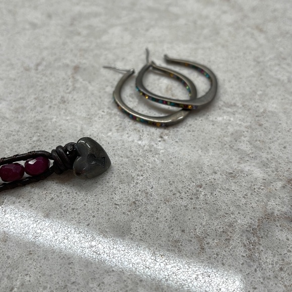 FOSSIL PRIDE RAINBOW JEWELRY SET - Picture 3 of 4